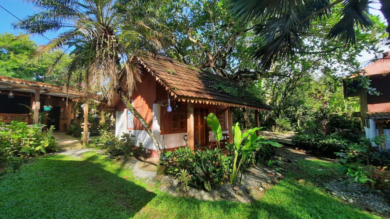 Chalet Y Cabinas Hibiscus Cahuita Exterior photo
