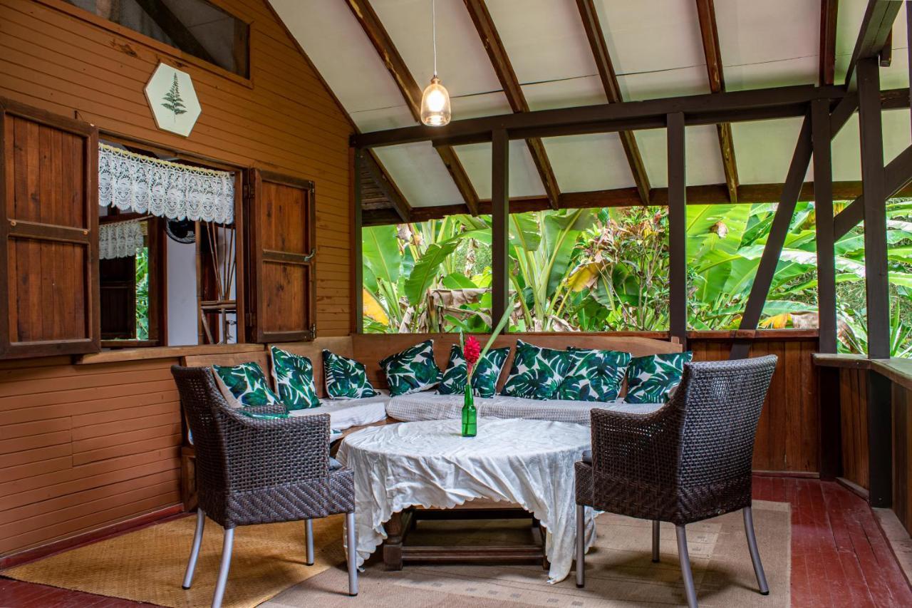 Chalet Y Cabinas Hibiscus Cahuita Exterior photo