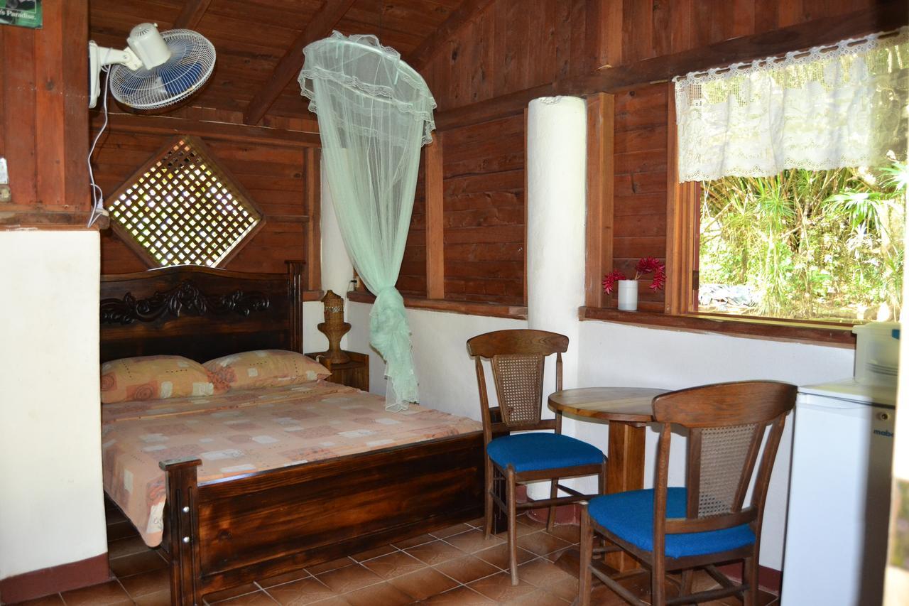 Chalet Y Cabinas Hibiscus Cahuita Exterior photo