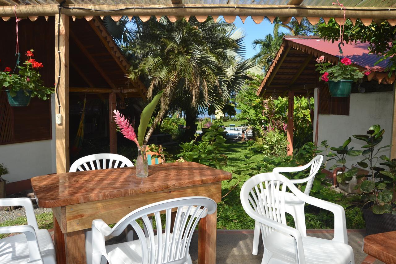Chalet Y Cabinas Hibiscus Cahuita Exterior photo